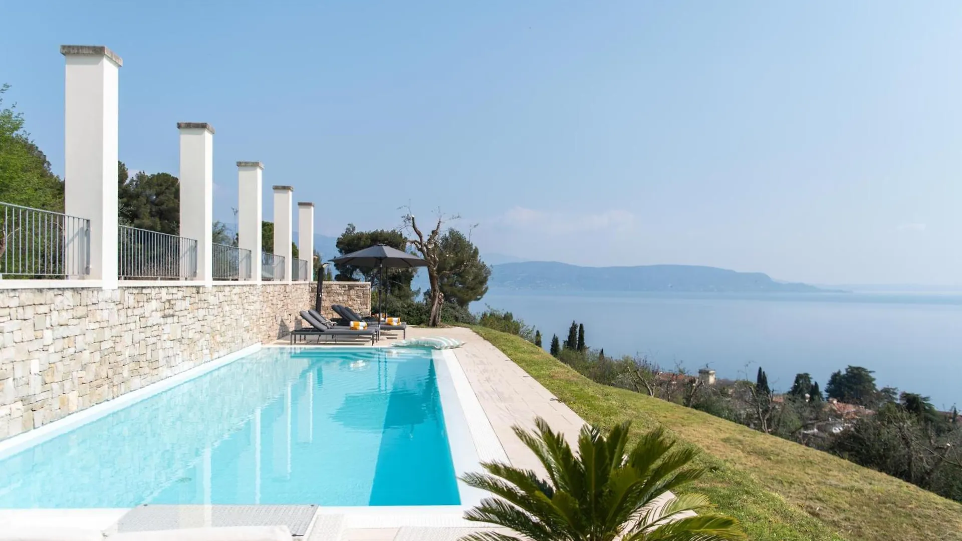 Villa Albachiara, Private Luxury Villa With Private Pool And Lake View Gardone Riviera