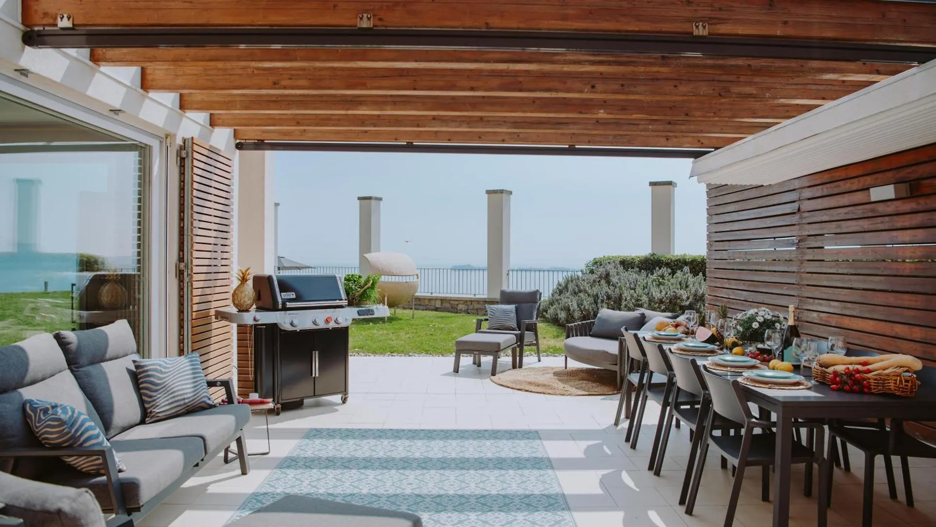 Villa Albachiara, Private Luxury Villa With Private Pool And Lake View Gardone Riviera Italy