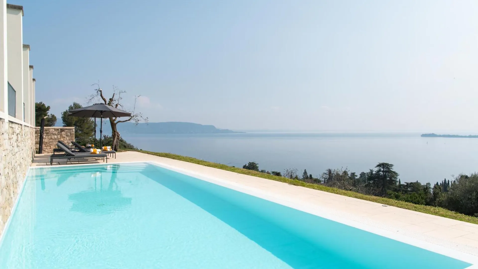 Villa Albachiara, Private Luxury Villa With Private Pool And Lake View Gardone Riviera