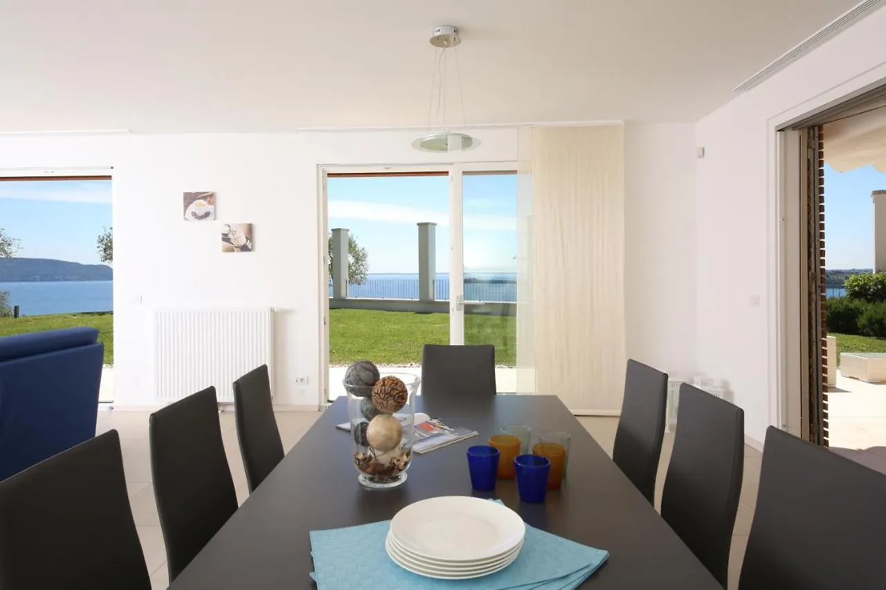 Villa Albachiara, Private Luxury Villa With Private Pool And Lake View Gardone Riviera