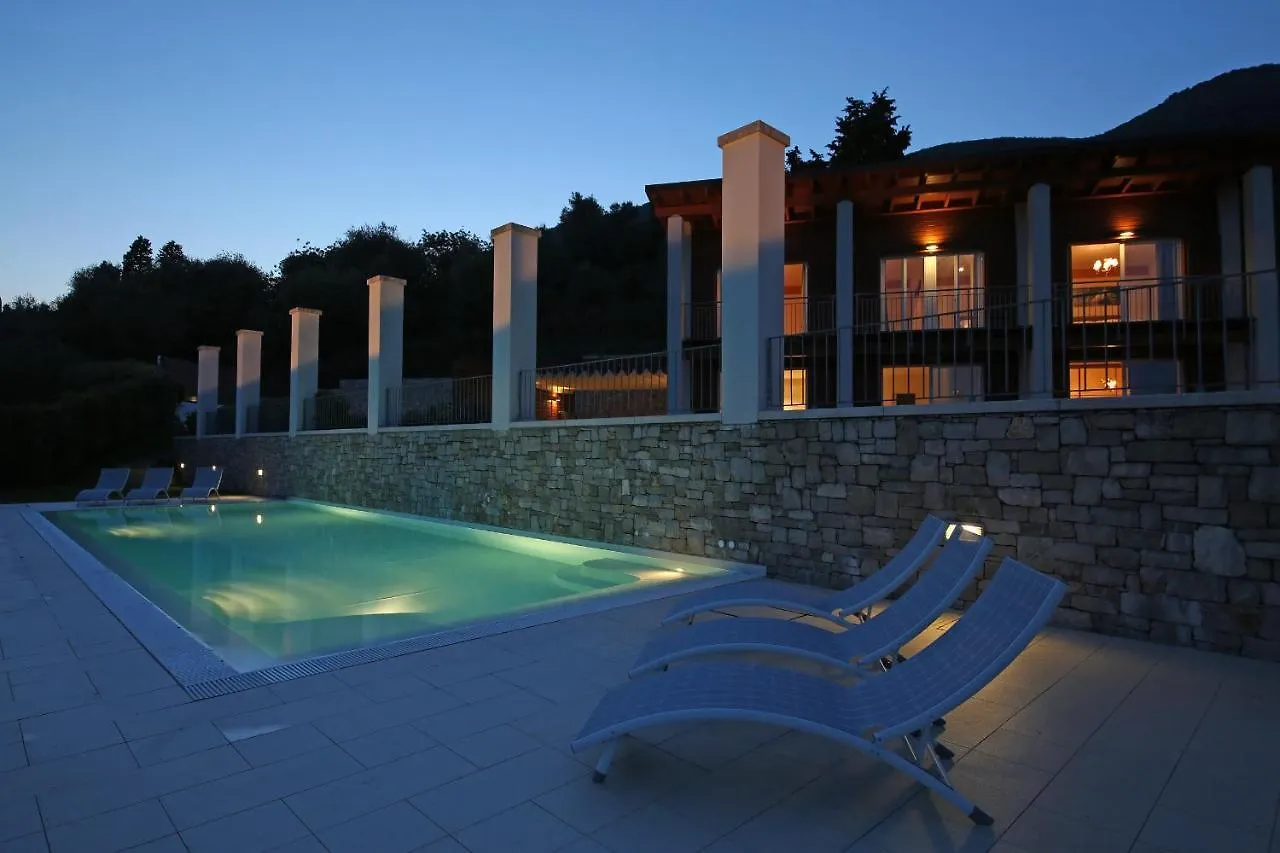 Villa Albachiara, Private Luxury Villa With Private Pool And Lake View Gardone Riviera